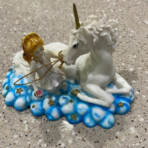 Pegasus Unicorn Statues figurines of a girl with a Unicorn of porcelain - Picture 8 of 9